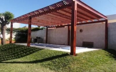 🌿 ¿Cómo Elegir la Mejor Pérgola para tu Jardín en Uruguay?